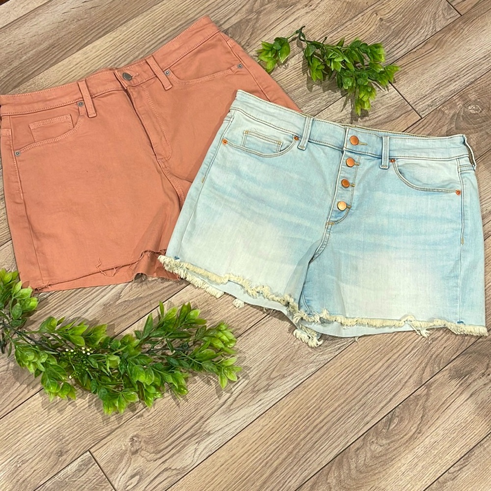 Universal Thread High-Rise Shorts